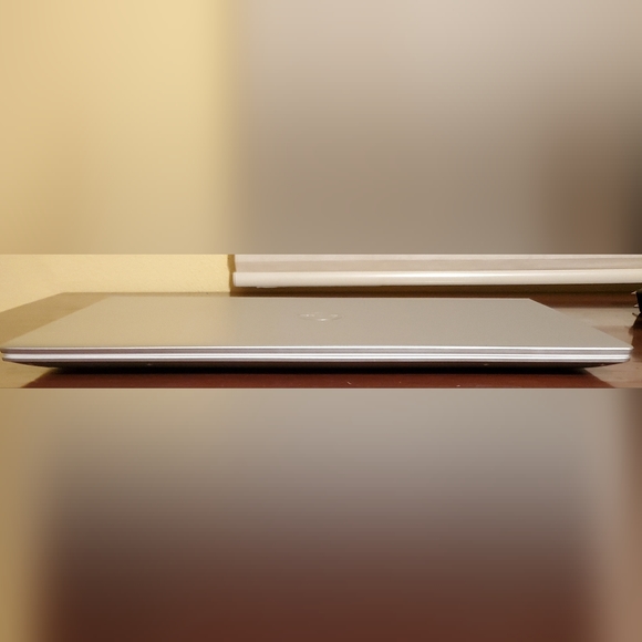 Dell Inspiron 15 5502 Intel i5-1135G7 4.2GHz Dual SSD (256GB & 1TB) 16GB RAM W11 - Picture 9 of 12